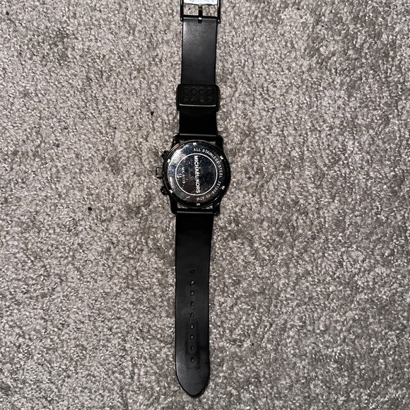 Michael Kors Watch - Picture 3 of 7